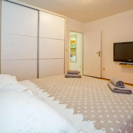 Apartment Apartman Althea U Centru Hvara Hvar Town